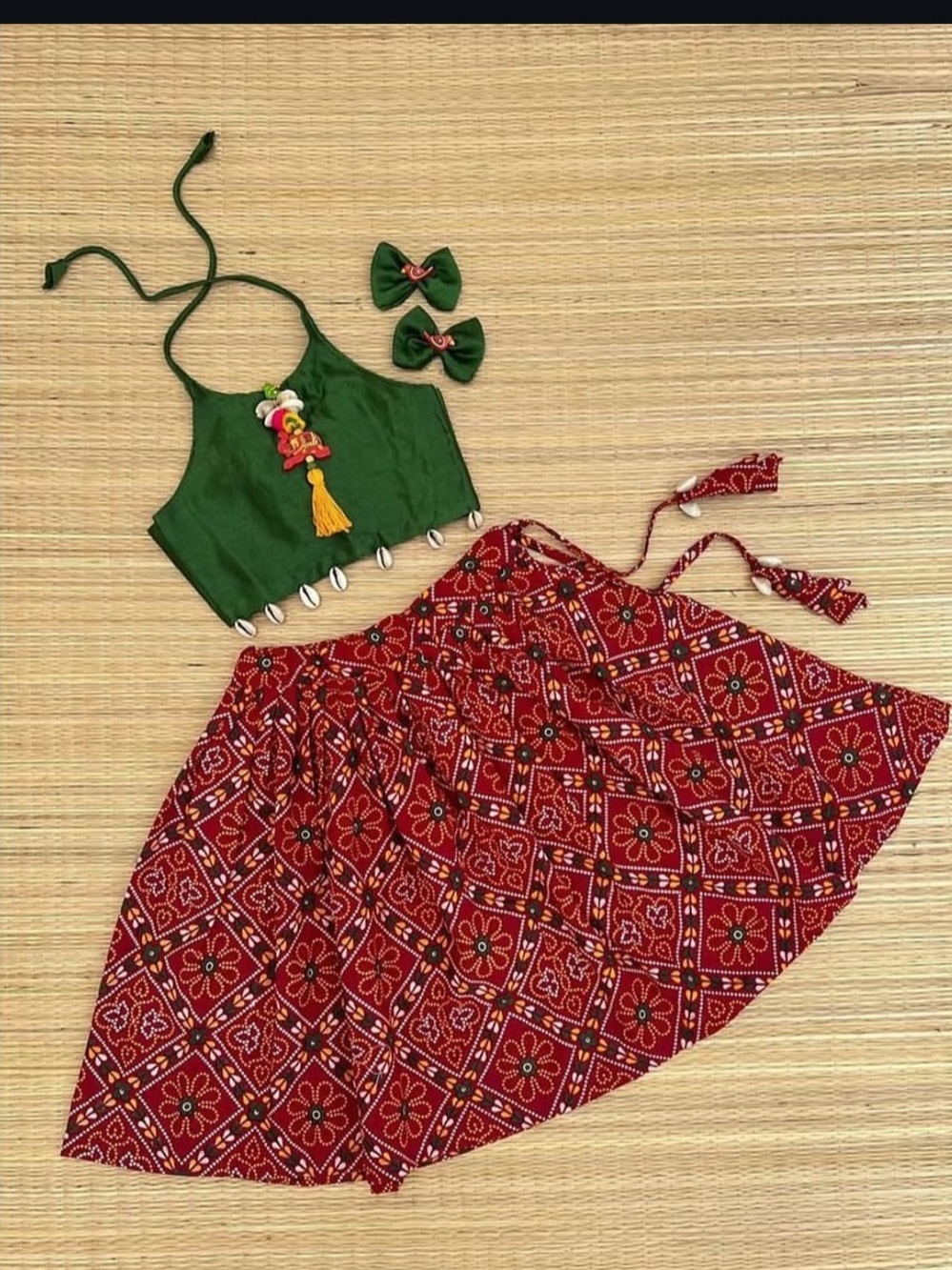 Green & Red Kids Two-Piece Festive Costume Set with Hair Bows
